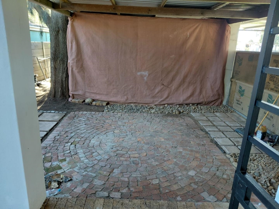 To Let 1 Bedroom Property for Rent in Joostenbergvlakte Western Cape